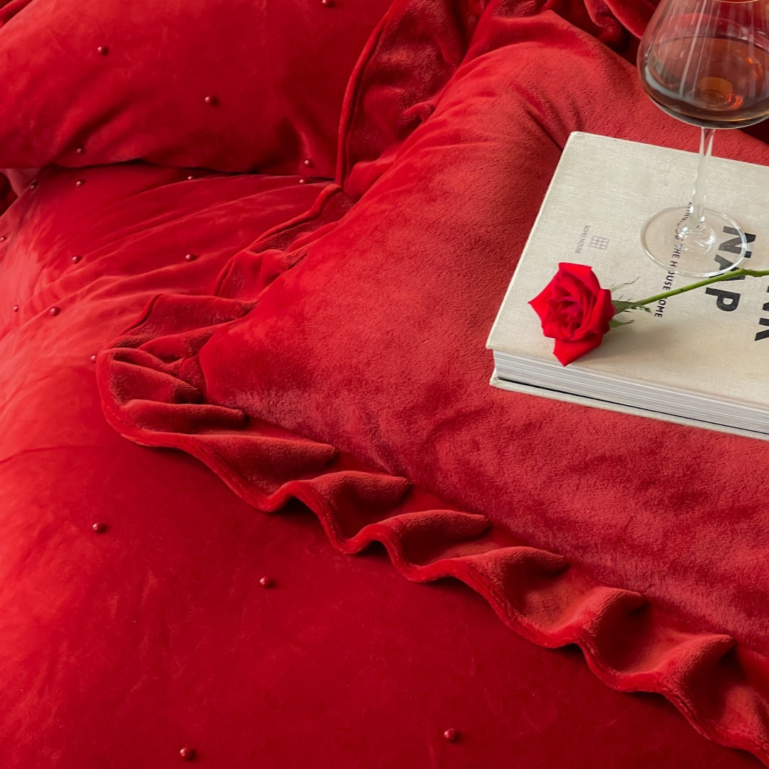 Samt-bed linen set with pearl application and frill