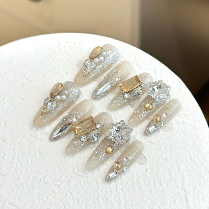 Luxurious Rhinestone-Embellished Press-On Nails