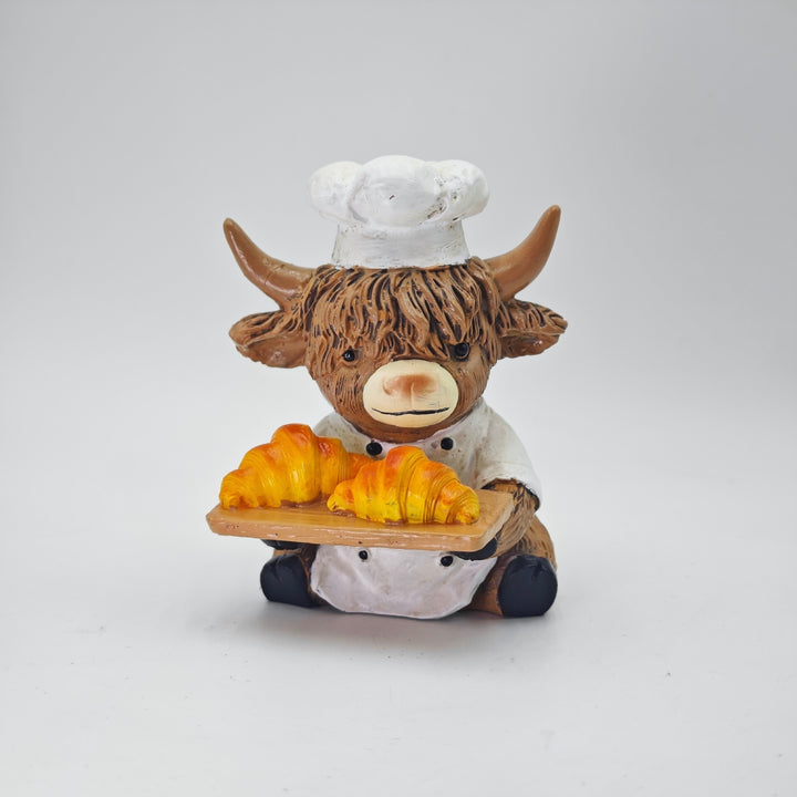 Decorative Highland Cattle Figure in Chef Outfit Kalsten