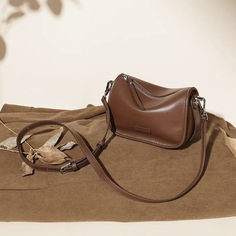 Smooth Leather Crossbody Purse Kalsten