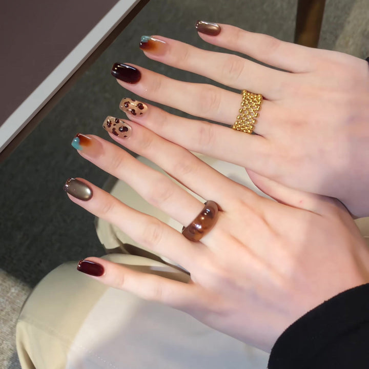 Artistic Press-On Nail Design Kalsten