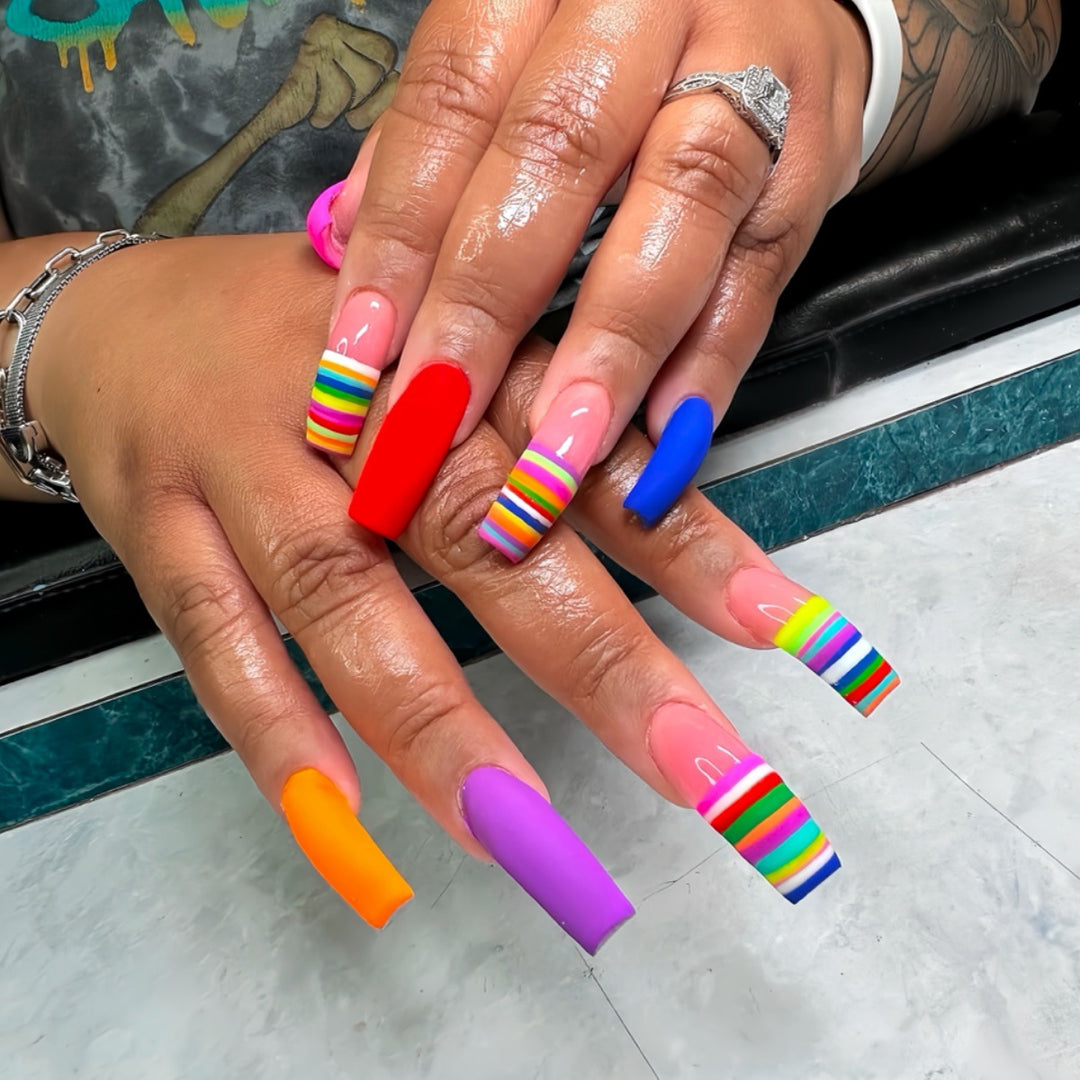 Colorful Artistic Press-On Nail Set Kalsten