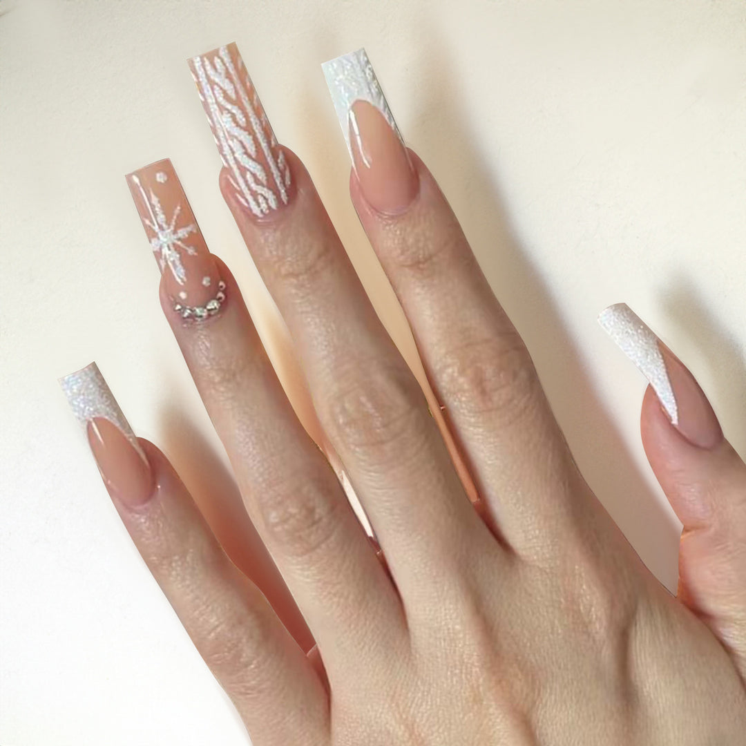 Holiday-Themed Decorative Press-On Nail Set Kalsten