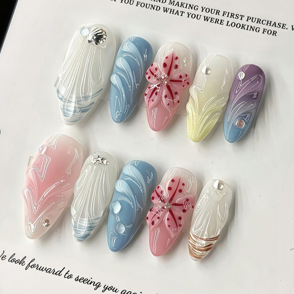 Artificial nails in creative floral design Kalsten