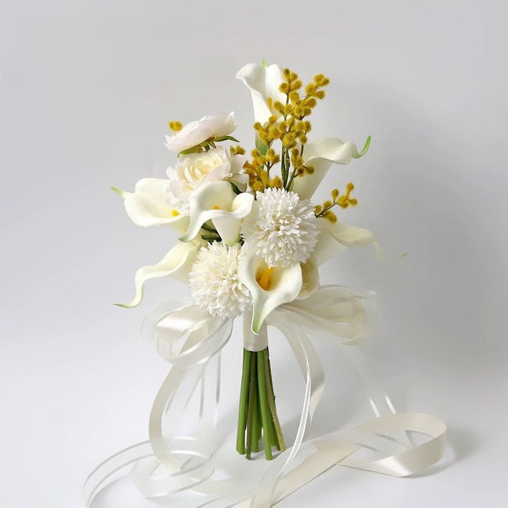 Elegant Floral Bridal Bouquet