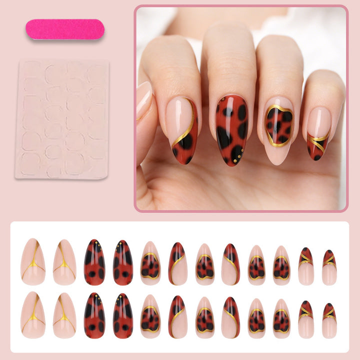 Nail Art Set with creative leopard and glitter details Kalsten
