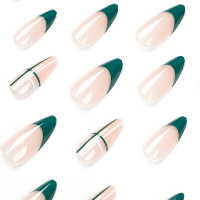 Artful nail art with modern geometric design Kalsten