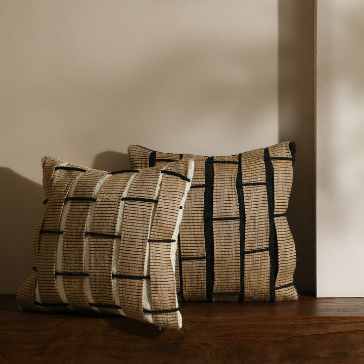 Square Decorative Cushion with Woven Checkered Pattern Relief Structure Kalsten