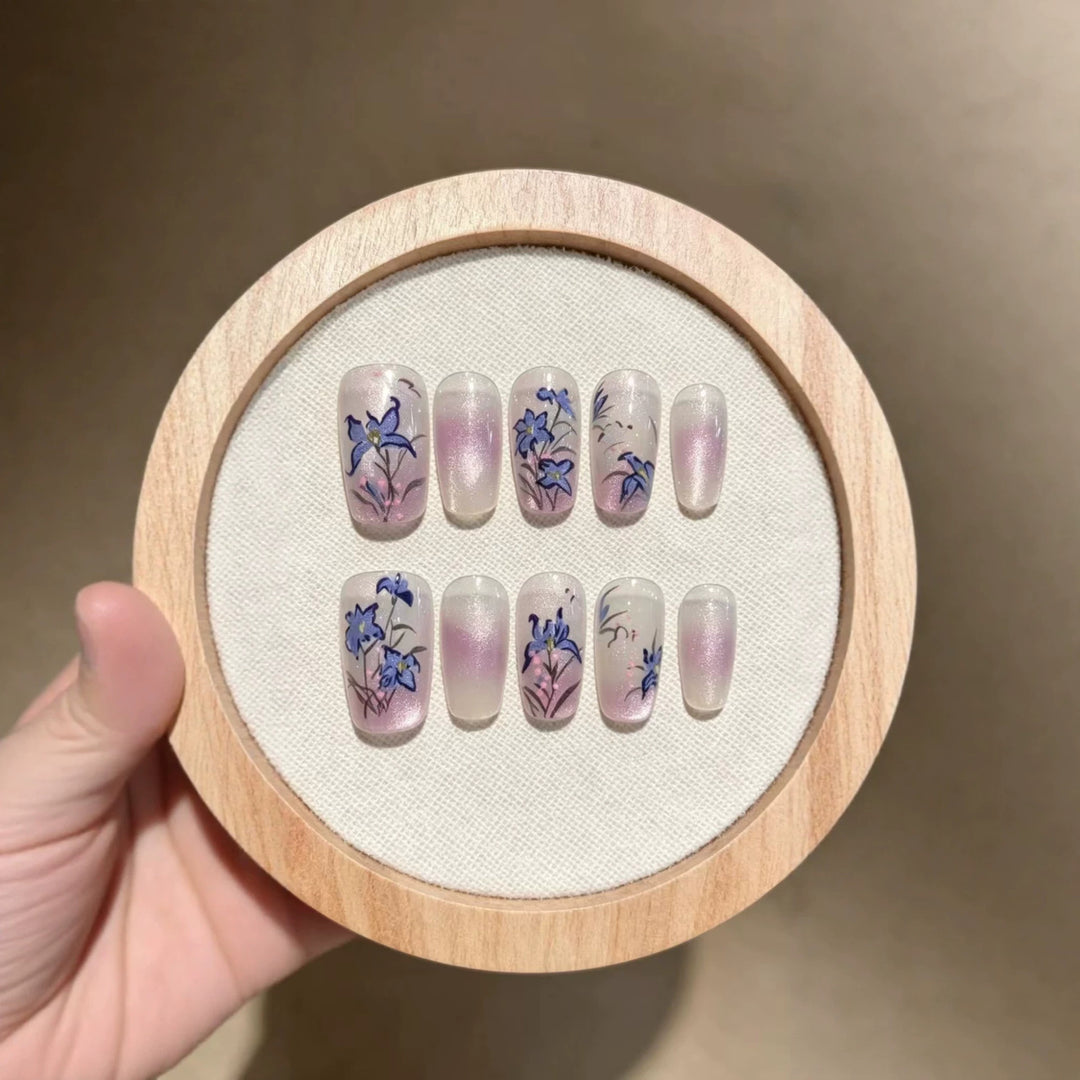 Elegant Floral-Themed Press-On Nails Kalsten