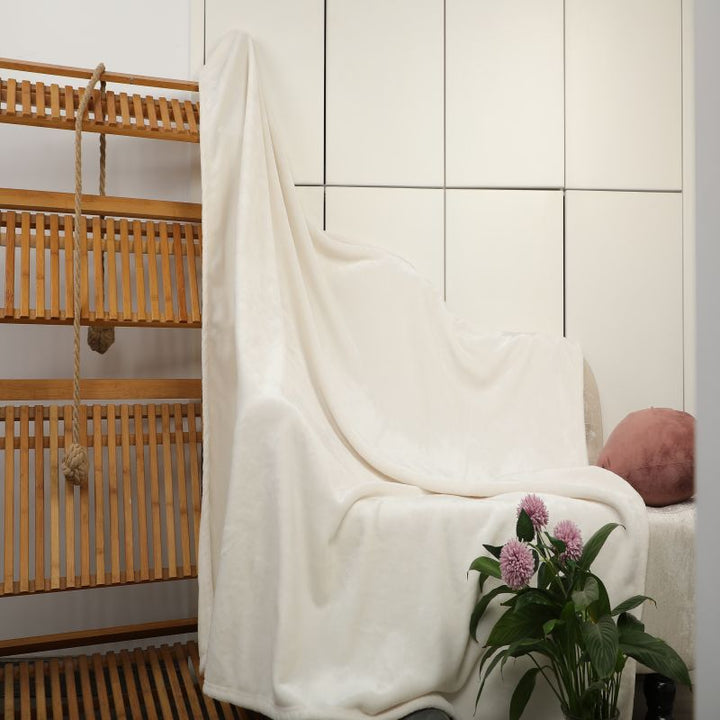 Luxurious Velvet Soft Throw Blanket