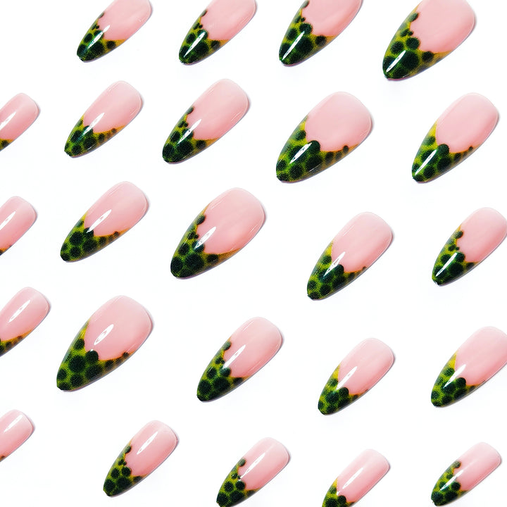 Artistic Green-Gradient Gel Nail Art Kalsten