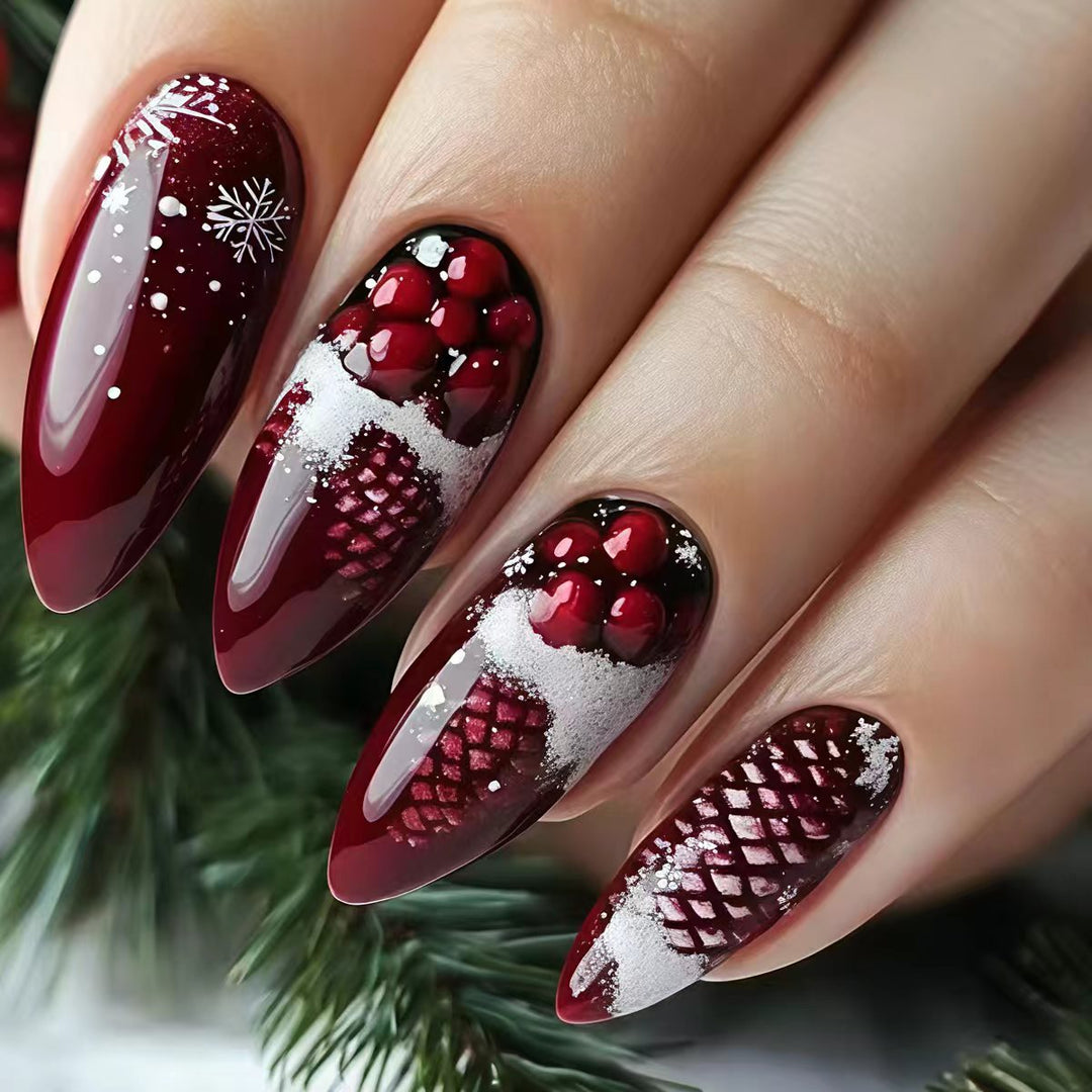 Seasonal Holiday-Themed 3D Nail Art Kalsten
