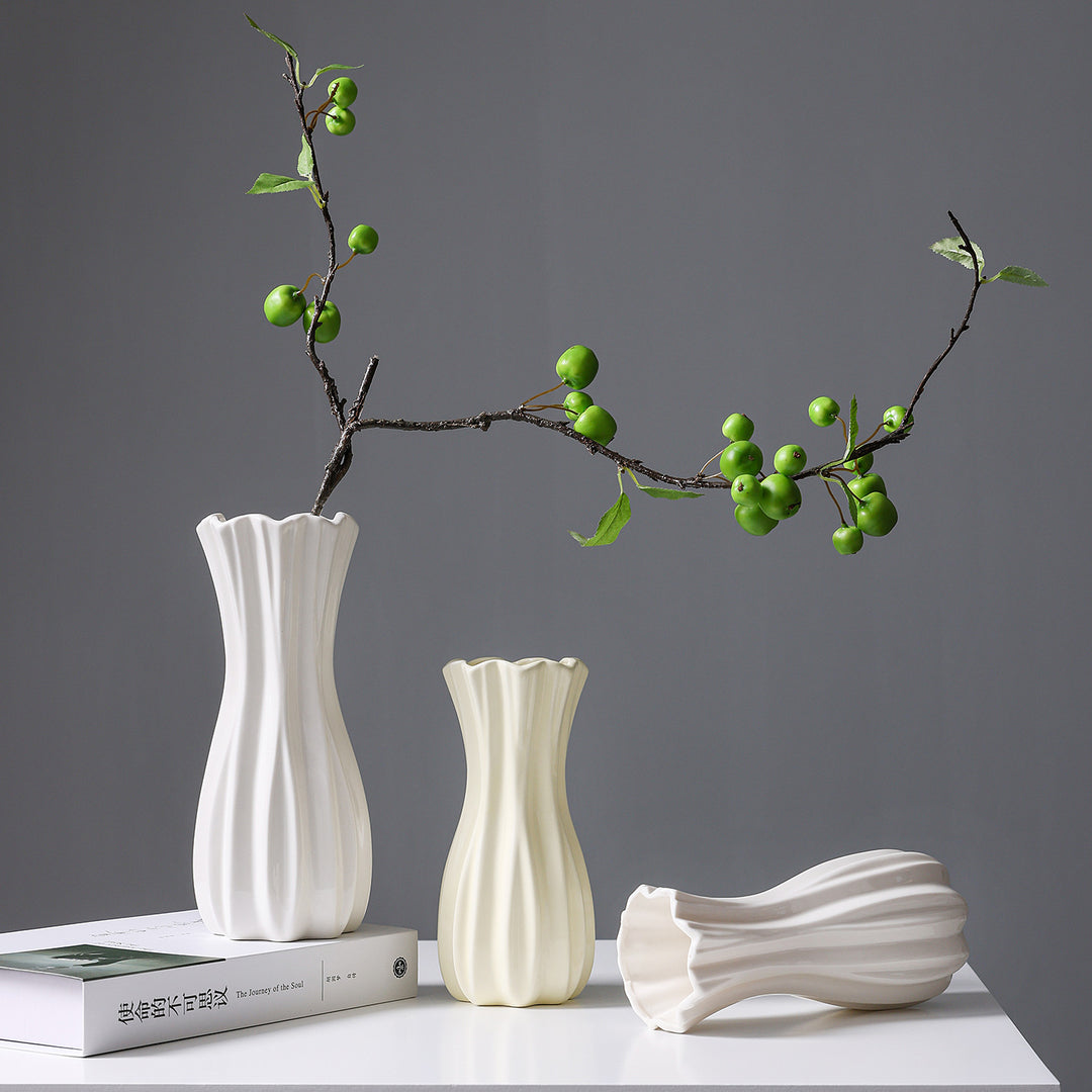 Modern Minimalist Decorative Ceramic Vase