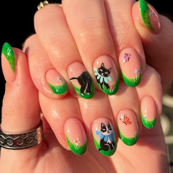 Whimsical Cat-Themed Nail Art Set Kalsten