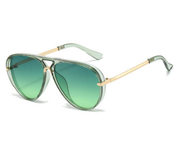 Elegant Aviator Sunglasses with Gold Accents Kalsten