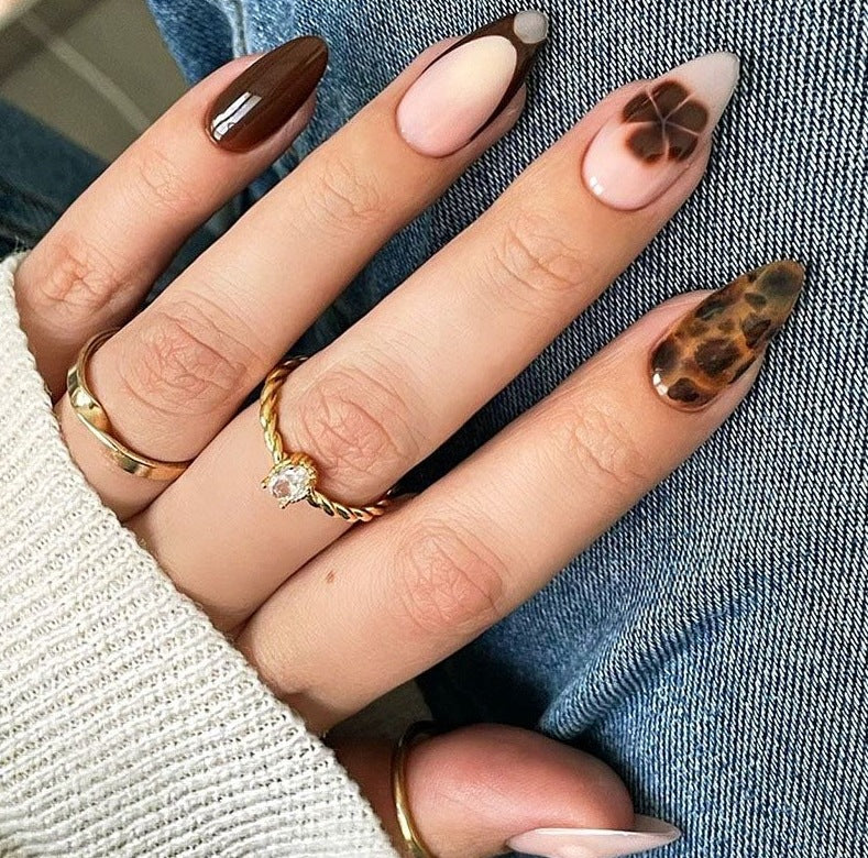 Artistic 3D Floral Nail Art Extensions Kalsten