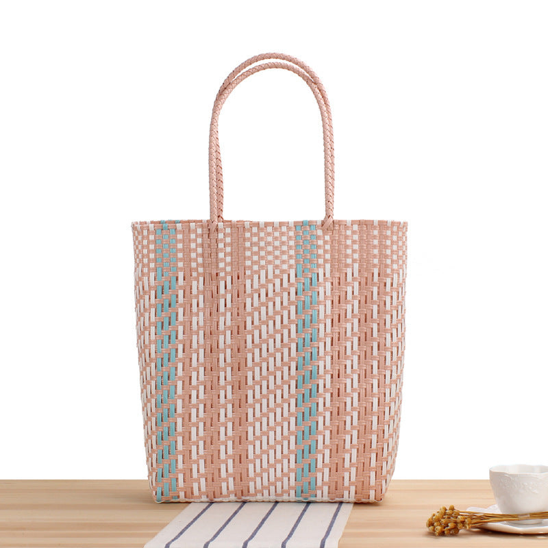 Braided beach bag with modern design and comfortable handles Kalsten