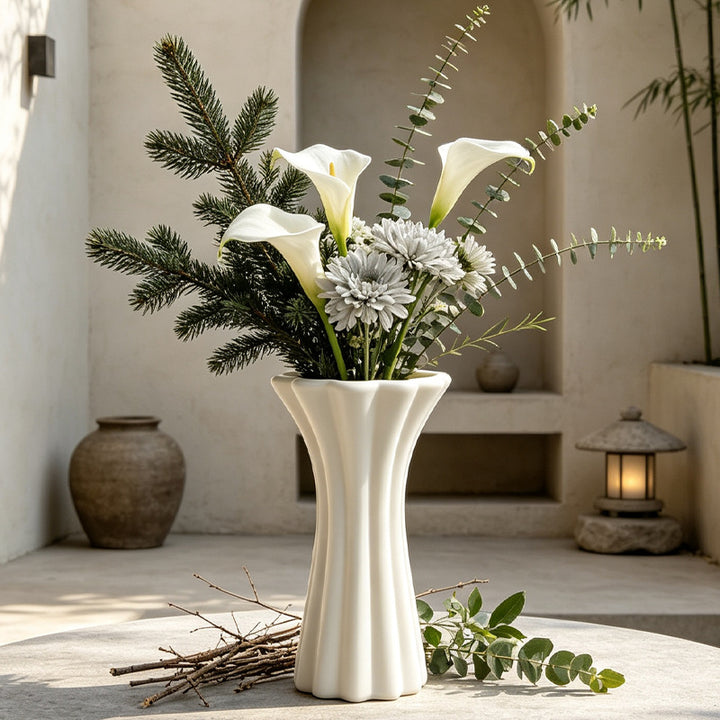 Modern Fluted Ceramic Vase Kalsten