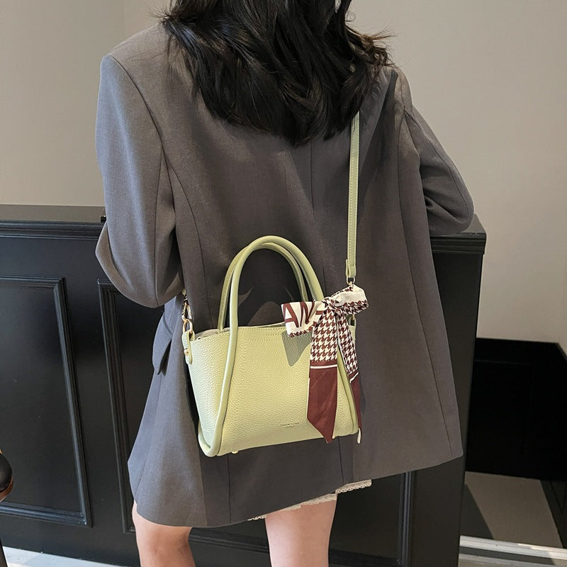 Fashionable Structured Handbag Kalsten
