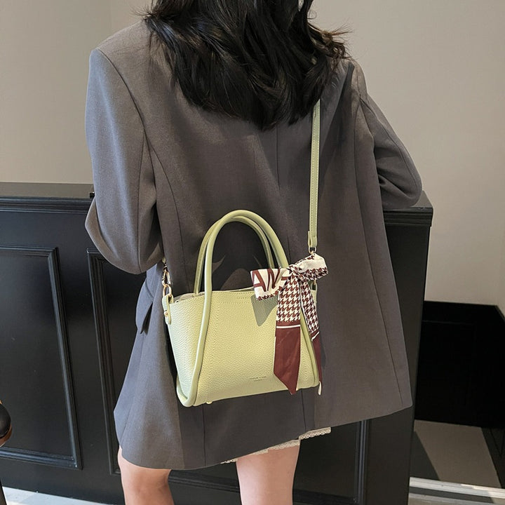 Fashionable Structured Handbag Kalsten
