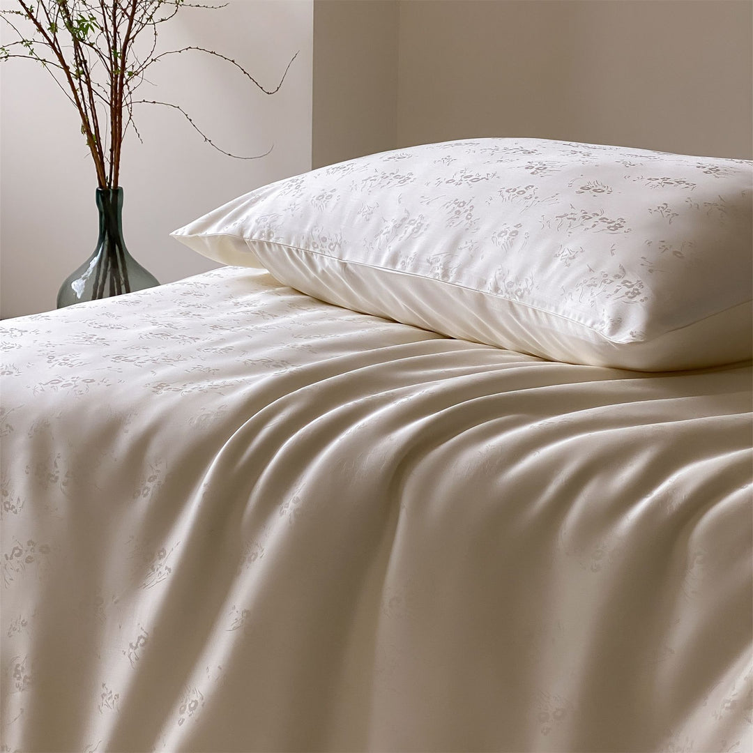 Satin-bedcover-and-pillowcase-set