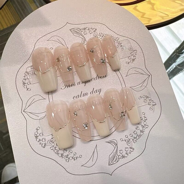 Elegant Decorative Press-On Nail Set Kalsten