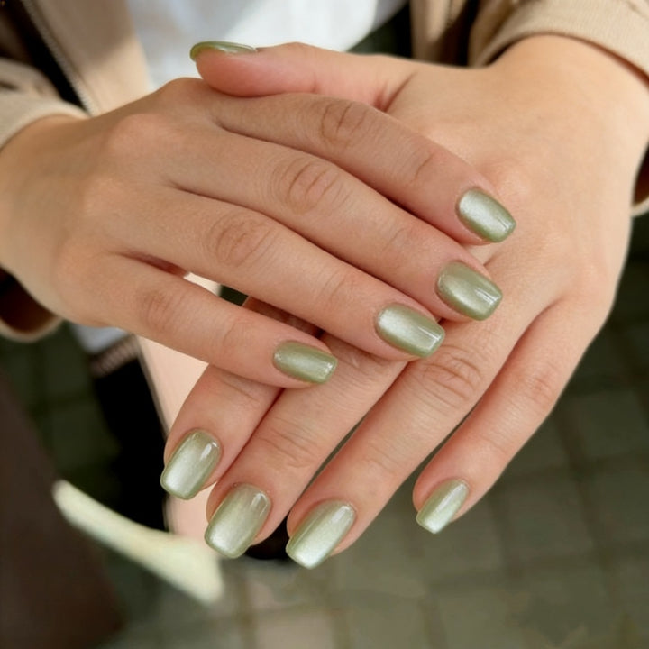 High-Quality Fake Nails in Stylish Gloss Kalsten