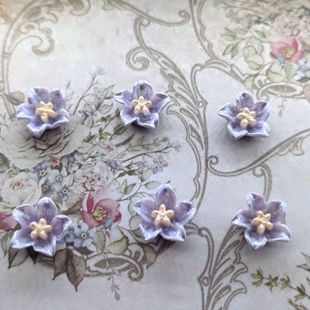 Decorative flower appliqués Kalsten