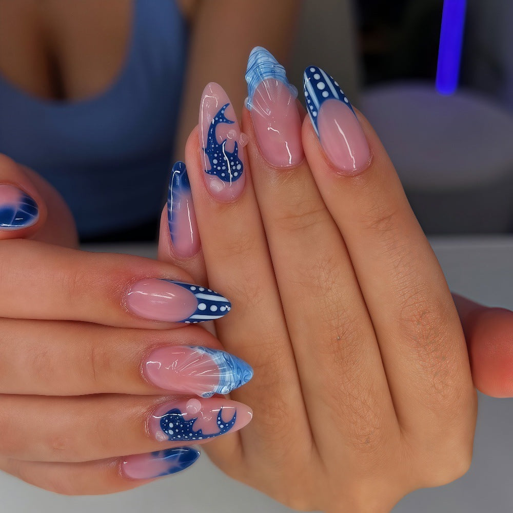 Creative art nails in maritime style Kalsten