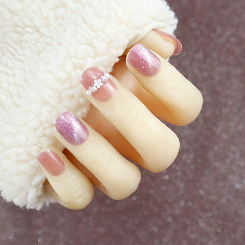 Elegant Pearl Accented Press-On Nail Art