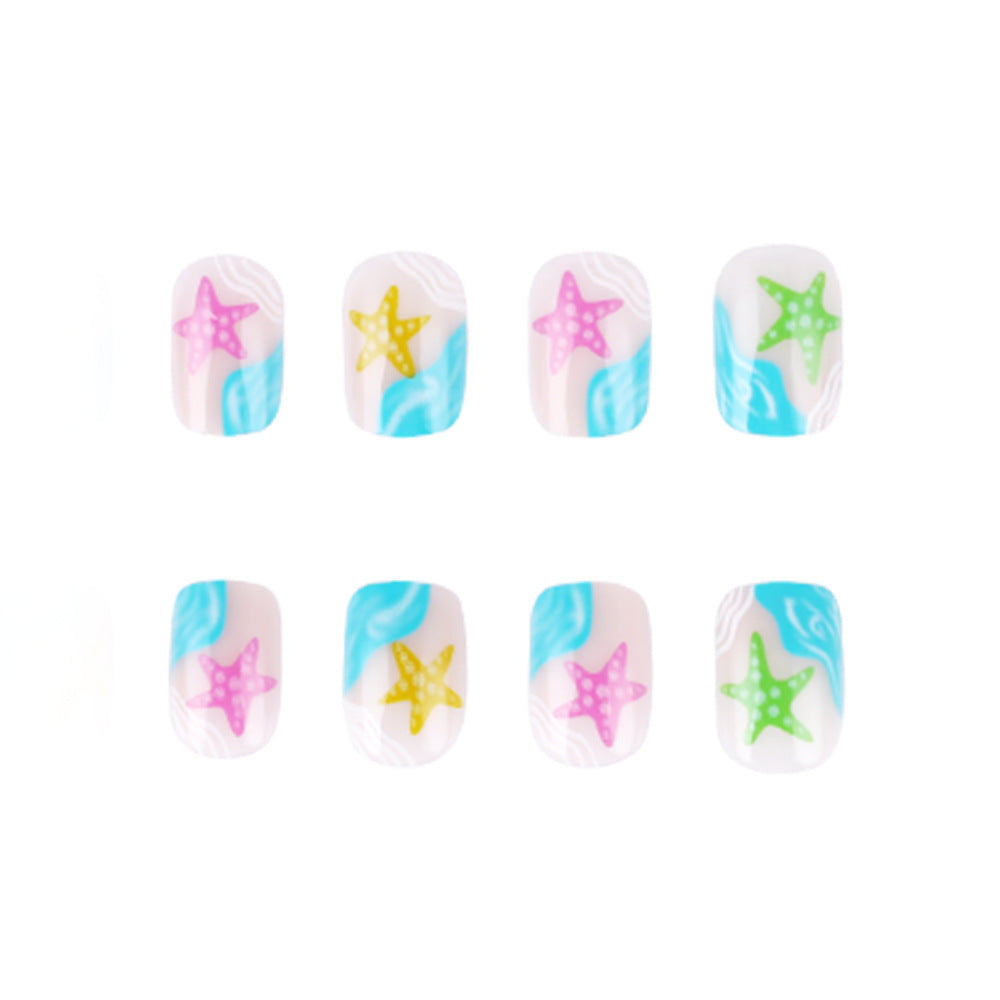Artistic Beach-Themed Nail Art Kalsten