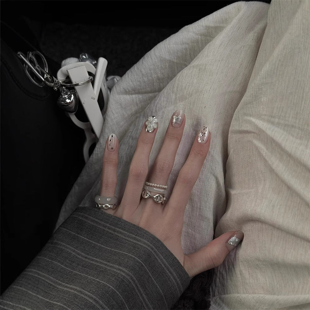Artificial nails with decorative accents Kalsten