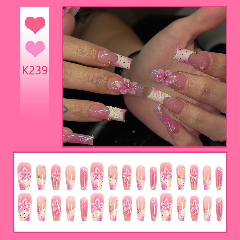 Nail art set with elegant floral motifs Kalsten