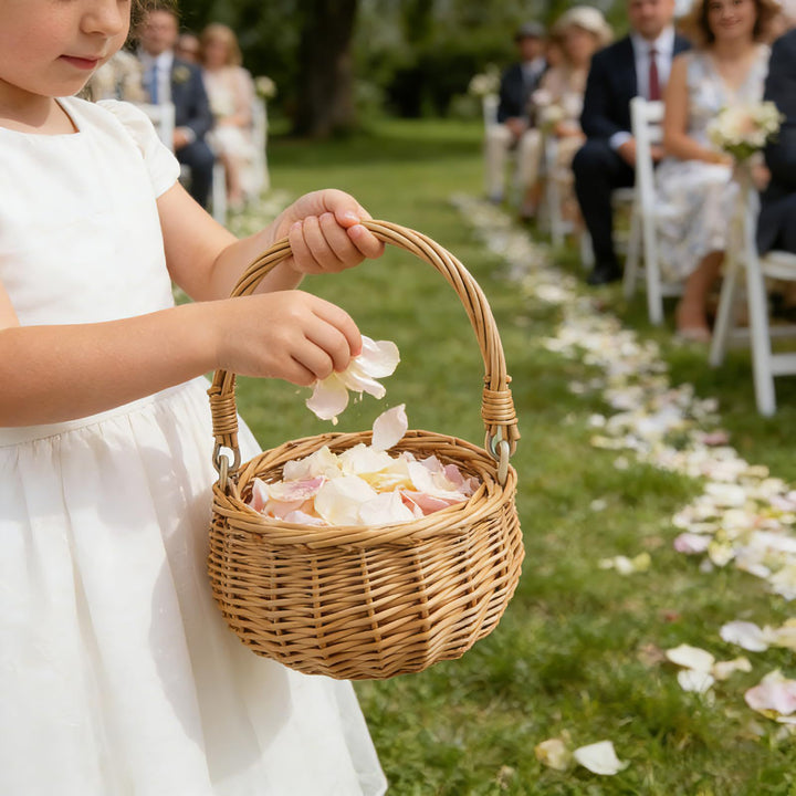 Handcrafted basket made of natural wicker Kalsten