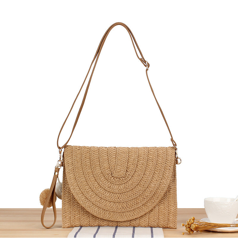 Shoulder bag made of braided natural material with original wave pattern Kalsten