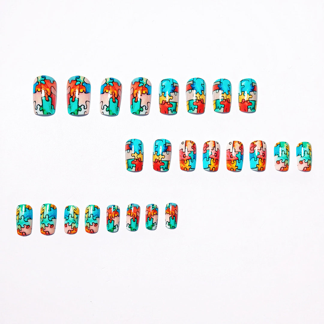 Art nails with creative puzzle pattern Kalsten