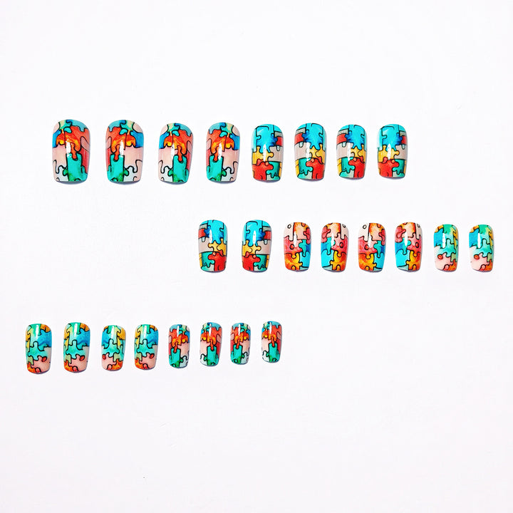 Art nails with creative puzzle pattern Kalsten