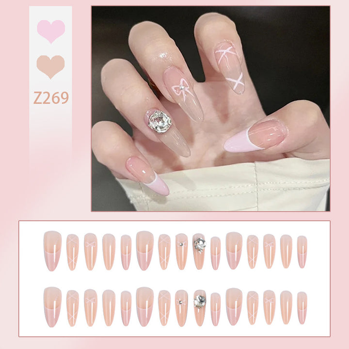 Artificial nail set with elegant design and dreamy 3D applications Kalsten