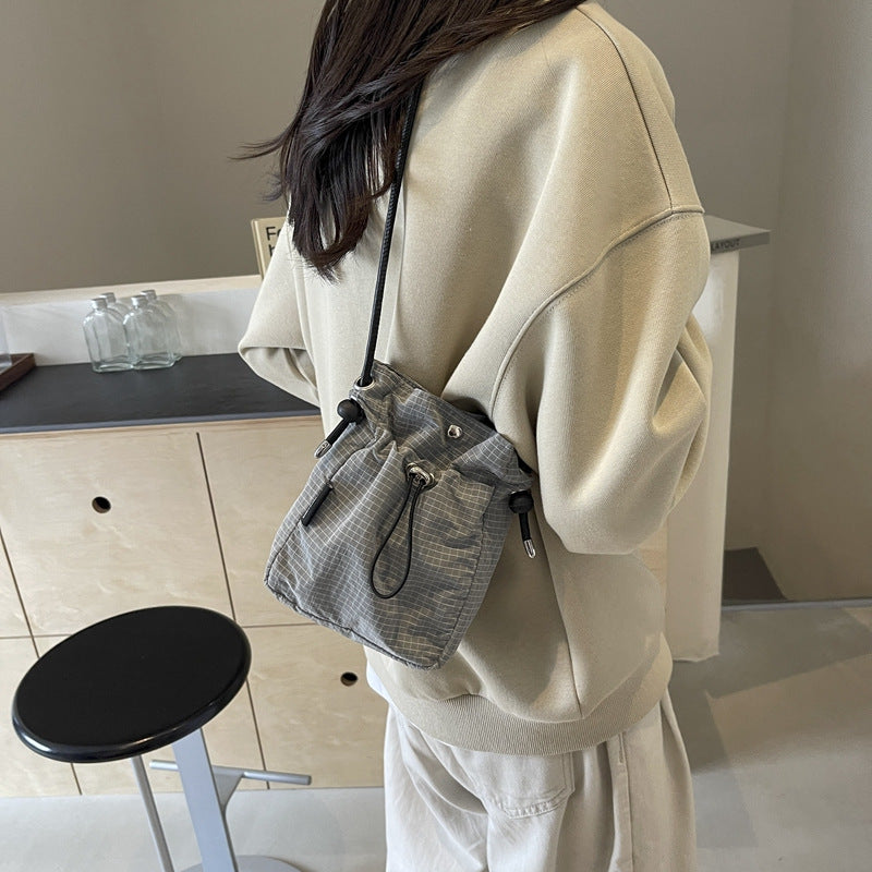 Practical shoulder bag with adjustable carrying system Kalsten