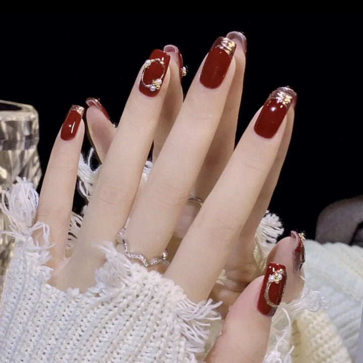 Elegant Nail Art with Gloss Finish Kalsten
