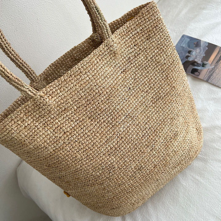 Handmade straw bag with floral embroidery design Kalsten