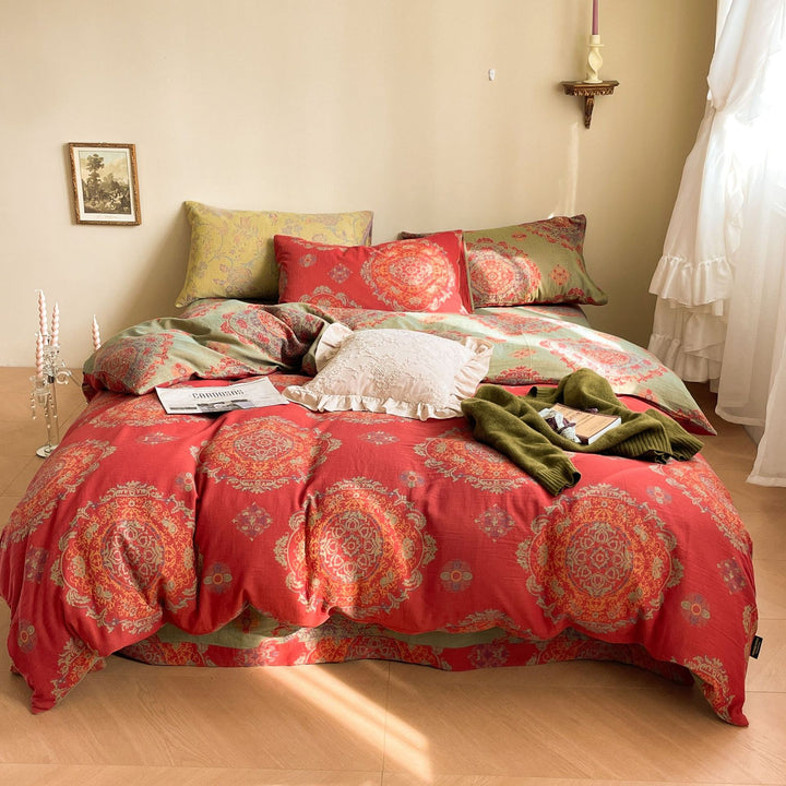 Reversible bedding set made of cotton-linen with delicate floral print and quilted blanket