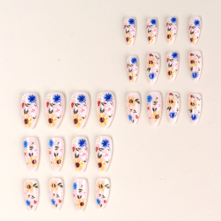 Floral Embellished Press-On Nail Art Set Kalsten
