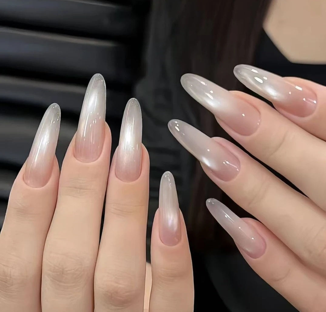Elegant artificial nails with ombre effect Kalsten
