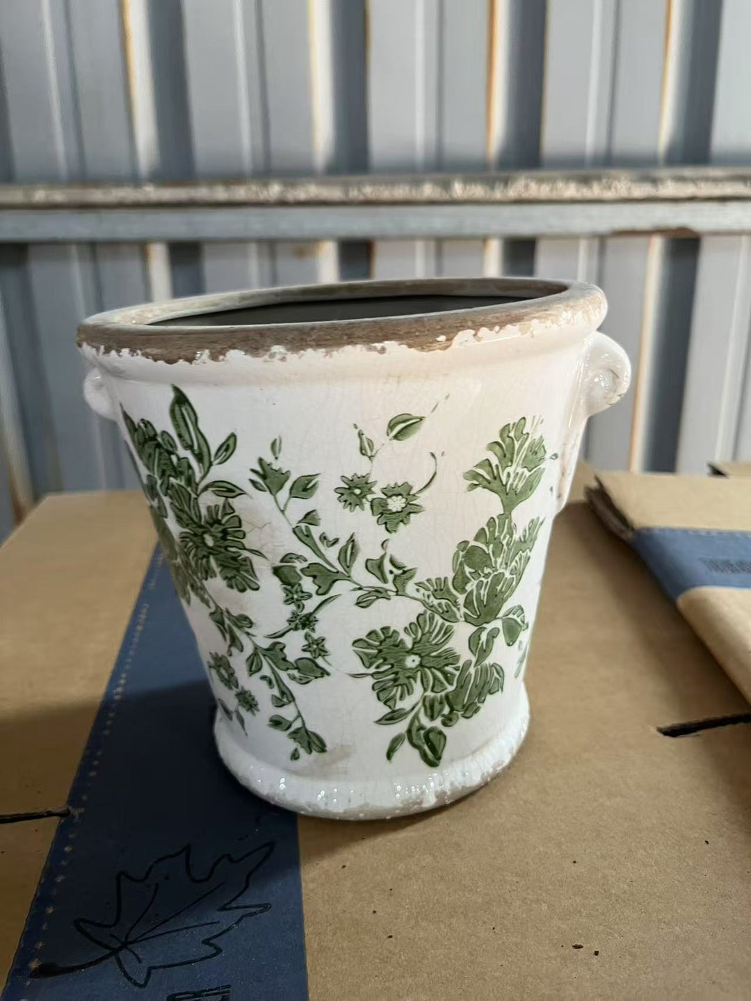 Decorative flower pot with floral embellishments Kalsten