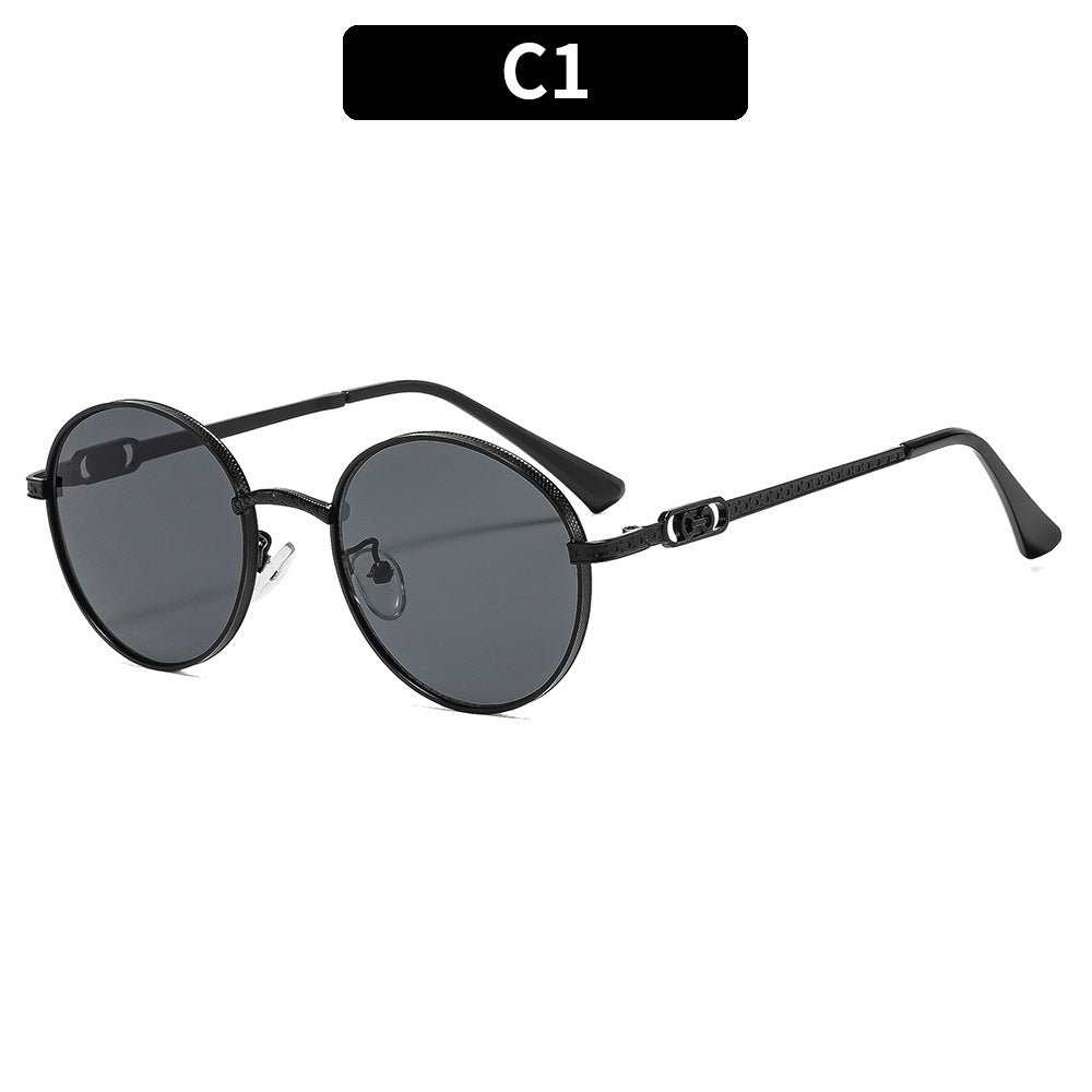 Fashion-Forward Round Frame Sunglasses