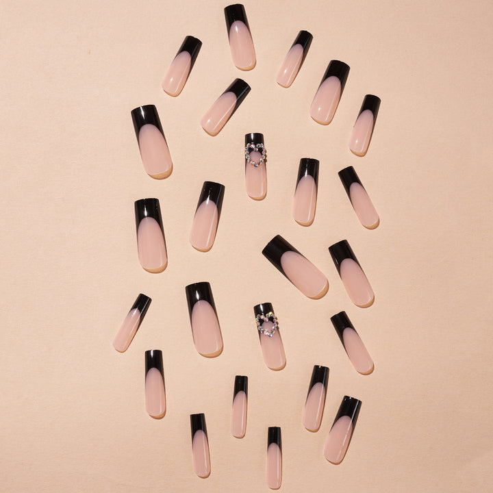Nail art set with glamorous 3D decorations Kalsten