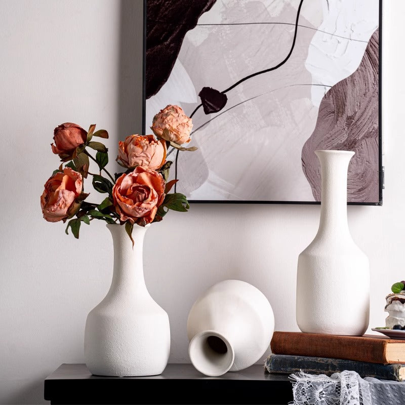 Stylish ceramic vase Kalsten