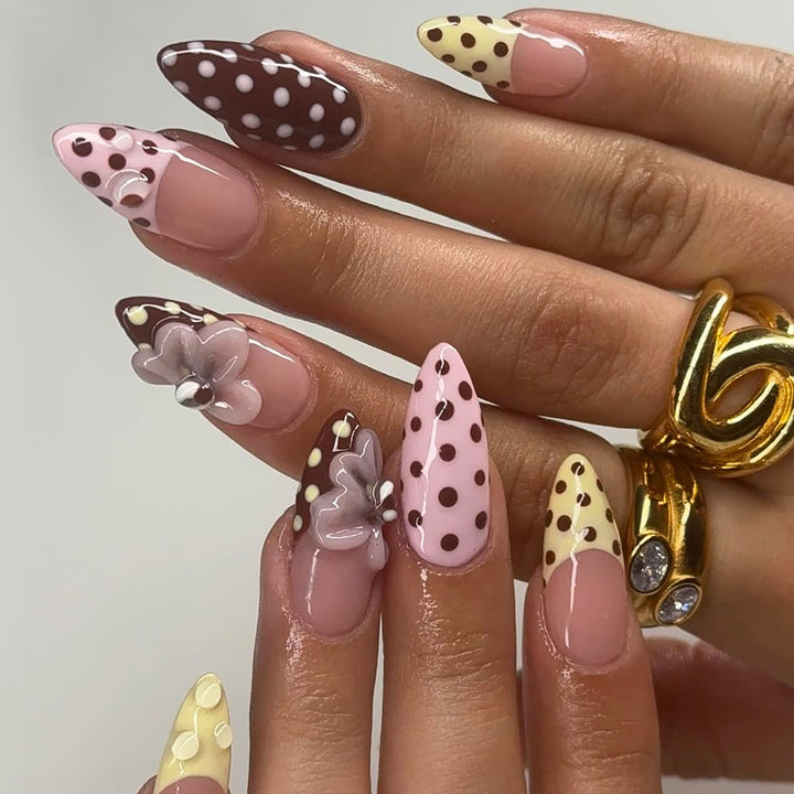 Elegant artificial nails with floral and geometric accents Kalsten
