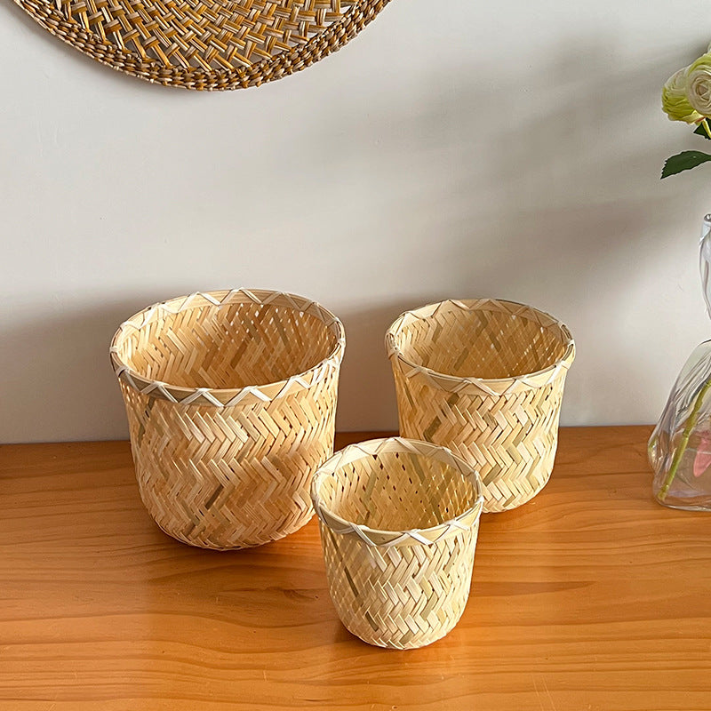 Handcrafted storage basket made of bamboo fiber Kalsten